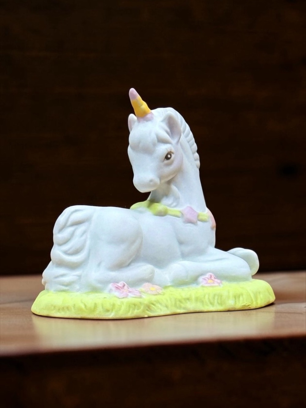 1982 WALLACE BERRIE & COMPANY, INC. Fantasy Series Unicorn Figurine